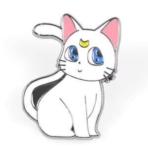 The White Cat in Sailor Moon Artemis Enamel Pins 84-1